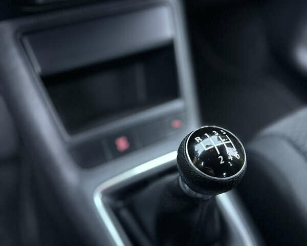 Червоний Фольксваген Golf Plus, об'ємом двигуна 1.4 л та пробігом 190 тис. км за 6600 $, фото 16 на Automoto.ua