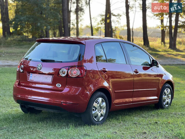 Красный Фольксваген Гольф Плюс, объемом двигателя 1.4 л и пробегом 177 тыс. км за 5999 $, фото 22 на Automoto.ua
