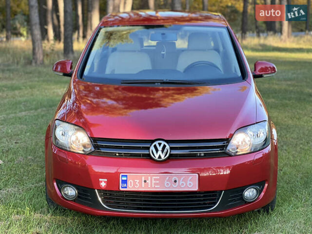 Красный Фольксваген Гольф Плюс, объемом двигателя 1.4 л и пробегом 177 тыс. км за 5999 $, фото 1 на Automoto.ua