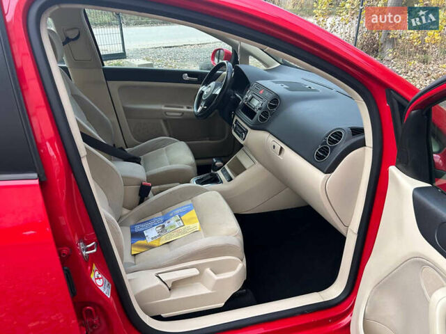 Червоний Фольксваген Golf Plus, об'ємом двигуна 1.4 л та пробігом 256 тис. км за 7800 $, фото 12 на Automoto.ua