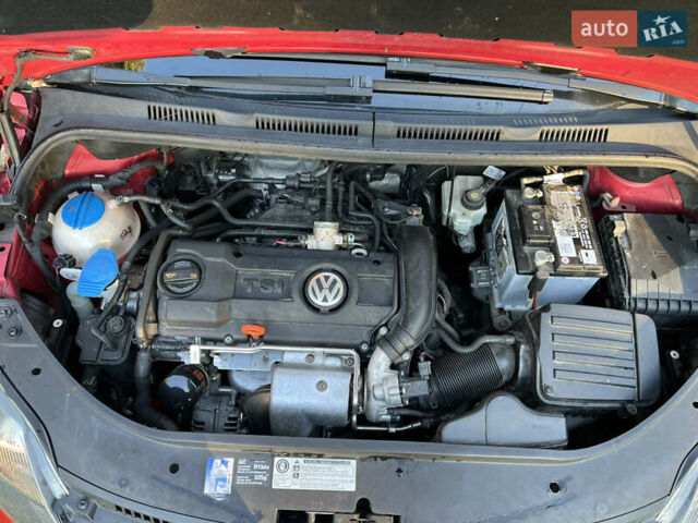 Красный Фольксваген Гольф Плюс, объемом двигателя 1.4 л и пробегом 177 тыс. км за 5999 $, фото 20 на Automoto.ua