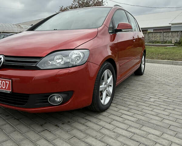 Красный Фольксваген Гольф Плюс, объемом двигателя 1.4 л и пробегом 161 тыс. км за 8700 $, фото 14 на Automoto.ua