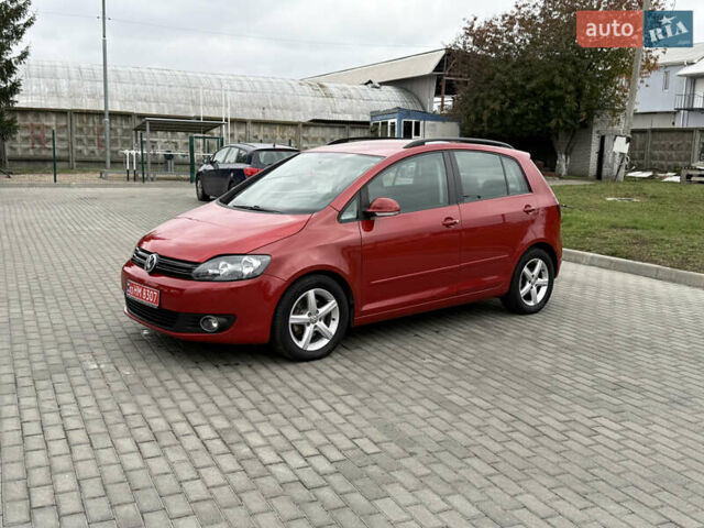 Красный Фольксваген Гольф Плюс, объемом двигателя 1.4 л и пробегом 161 тыс. км за 8900 $, фото 38 на Automoto.ua