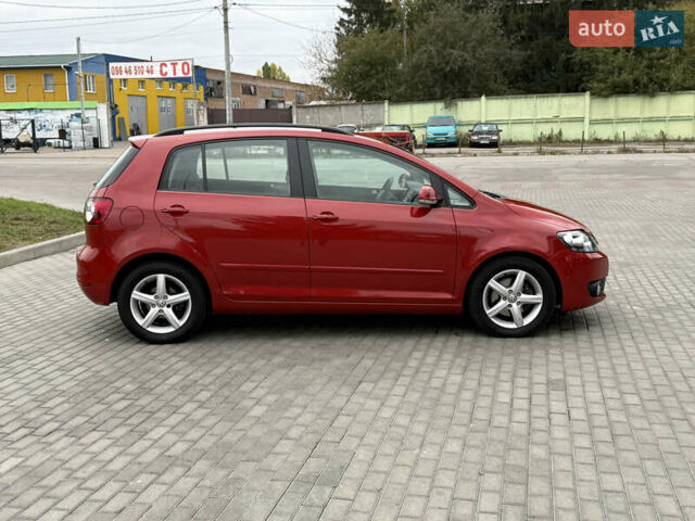 Красный Фольксваген Гольф Плюс, объемом двигателя 1.4 л и пробегом 161 тыс. км за 8900 $, фото 11 на Automoto.ua