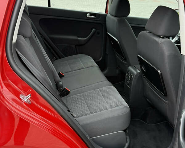 Красный Фольксваген Гольф Плюс, объемом двигателя 1.4 л и пробегом 161 тыс. км за 8700 $, фото 47 на Automoto.ua