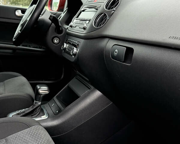 Красный Фольксваген Гольф Плюс, объемом двигателя 1.4 л и пробегом 161 тыс. км за 8900 $, фото 56 на Automoto.ua