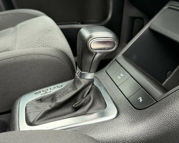 Красный Фольксваген Гольф Плюс, объемом двигателя 1.4 л и пробегом 161 тыс. км за 8700 $, фото 38 на Automoto.ua