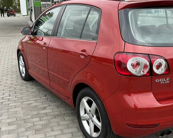 Красный Фольксваген Гольф Плюс, объемом двигателя 1.4 л и пробегом 161 тыс. км за 8700 $, фото 19 на Automoto.ua
