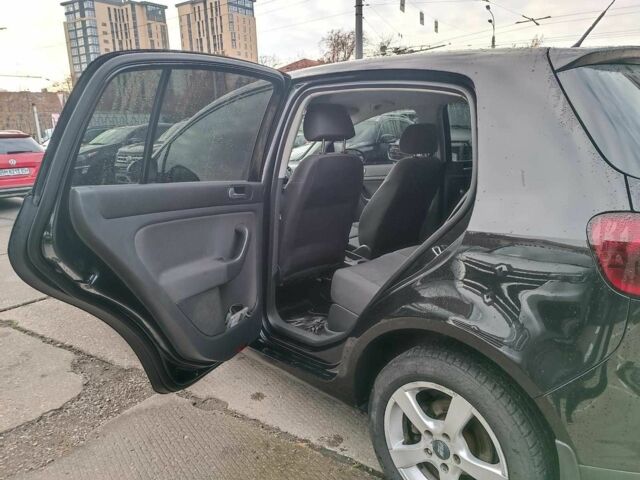 Красный Фольксваген Гольф Плюс, объемом двигателя 1.8 л и пробегом 298 тыс. км за 5780 $, фото 13 на Automoto.ua