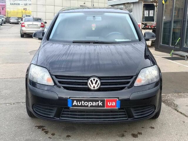 Красный Фольксваген Гольф Плюс, объемом двигателя 1.8 л и пробегом 298 тыс. км за 5780 $, фото 1 на Automoto.ua