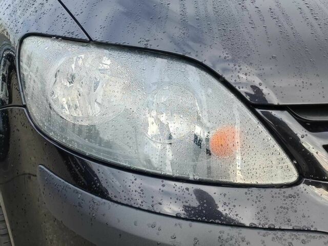 Красный Фольксваген Гольф Плюс, объемом двигателя 1.8 л и пробегом 298 тыс. км за 5780 $, фото 5 на Automoto.ua