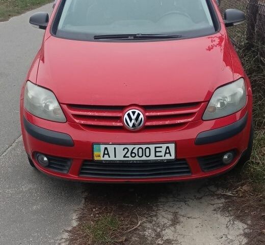 Червоний Фольксваген Golf Plus, об'ємом двигуна 1.6 л та пробігом 225 тис. км за 5500 $, фото 12 на Automoto.ua