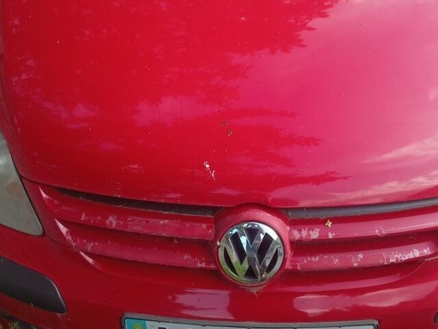 Червоний Фольксваген Golf Plus, об'ємом двигуна 1.6 л та пробігом 225 тис. км за 5500 $, фото 5 на Automoto.ua