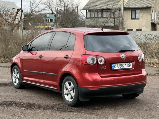 Красный Фольксваген Гольф Плюс, объемом двигателя 1.6 л и пробегом 247 тыс. км за 6500 $, фото 4 на Automoto.ua