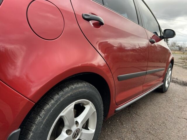 Красный Фольксваген Гольф Плюс, объемом двигателя 1.6 л и пробегом 247 тыс. км за 6500 $, фото 16 на Automoto.ua