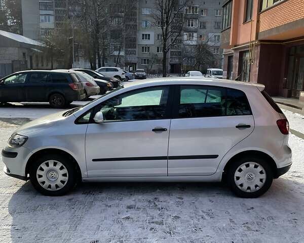 Фольксваген Гольф Плюс, объемом двигателя 1.9 л и пробегом 300 тыс. км за 6300 $, фото 4 на Automoto.ua