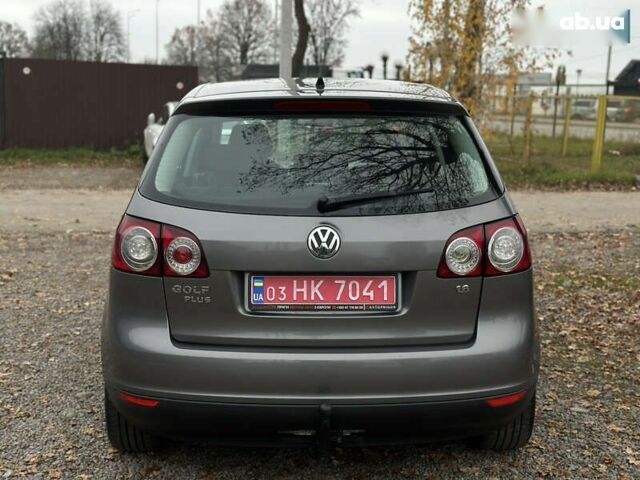 Фольксваген Golf Plus, об'ємом двигуна 1.6 л та пробігом 202 тис. км за 6500 $, фото 13 на Automoto.ua