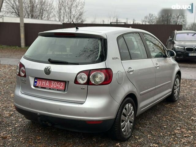 Фольксваген Golf Plus, об'ємом двигуна 1.6 л та пробігом 221 тис. км за 5999 $, фото 10 на Automoto.ua