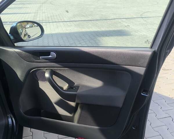 Фольксваген Golf Plus, об'ємом двигуна 1.4 л та пробігом 180 тис. км за 5150 $, фото 21 на Automoto.ua