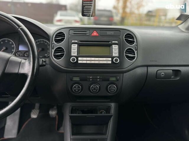 Фольксваген Golf Plus, об'ємом двигуна 1.6 л та пробігом 202 тис. км за 6500 $, фото 27 на Automoto.ua