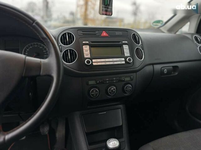 Фольксваген Golf Plus, об'ємом двигуна 1.6 л та пробігом 221 тис. км за 5999 $, фото 25 на Automoto.ua