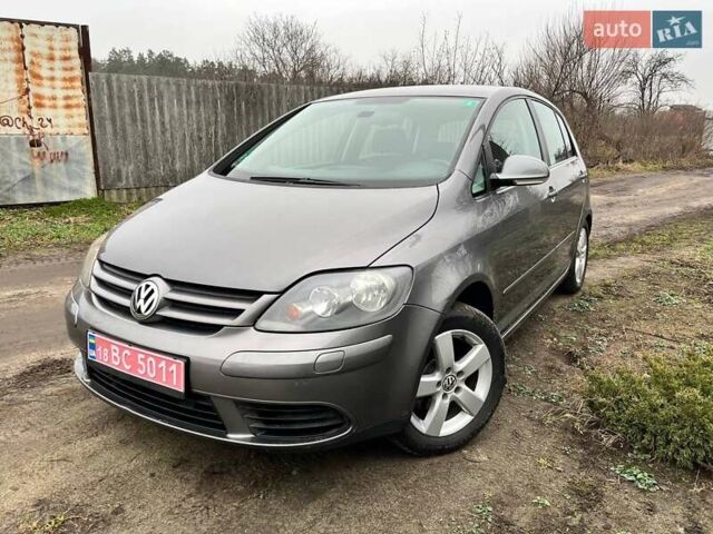 Фольксваген Гольф Плюс, объемом двигателя 1.6 л и пробегом 178 тыс. км за 6300 $, фото 1 на Automoto.ua