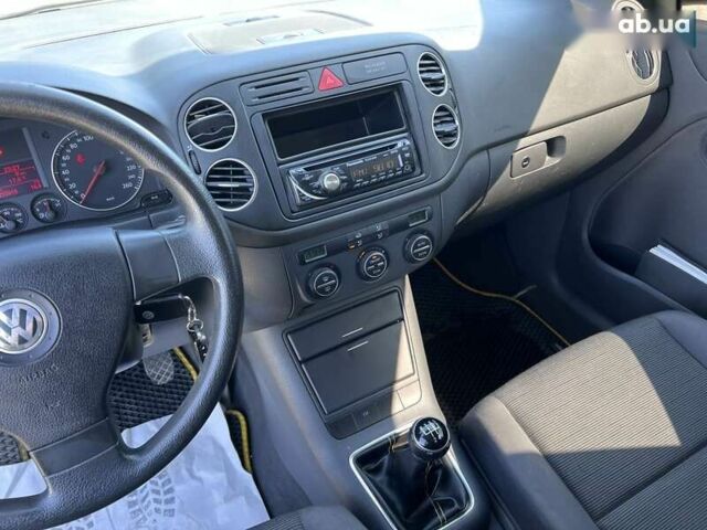 Фольксваген Golf Plus, об'ємом двигуна 1.6 л та пробігом 215 тис. км за 5990 $, фото 14 на Automoto.ua
