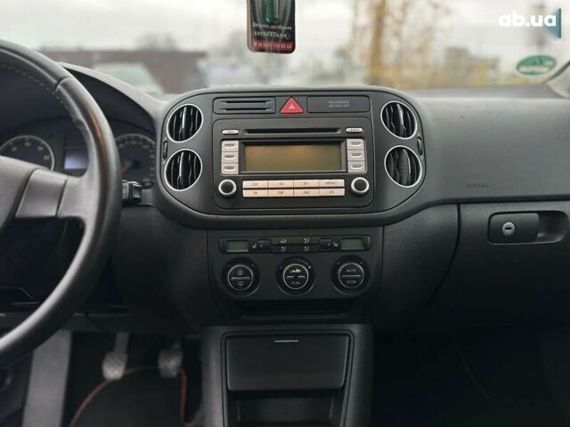 Фольксваген Golf Plus, об'ємом двигуна 1.6 л та пробігом 221 тис. км за 5999 $, фото 27 на Automoto.ua