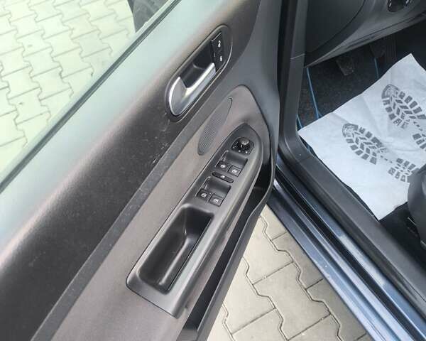 Фольксваген Golf Plus, об'ємом двигуна 1.4 л та пробігом 180 тис. км за 5150 $, фото 18 на Automoto.ua