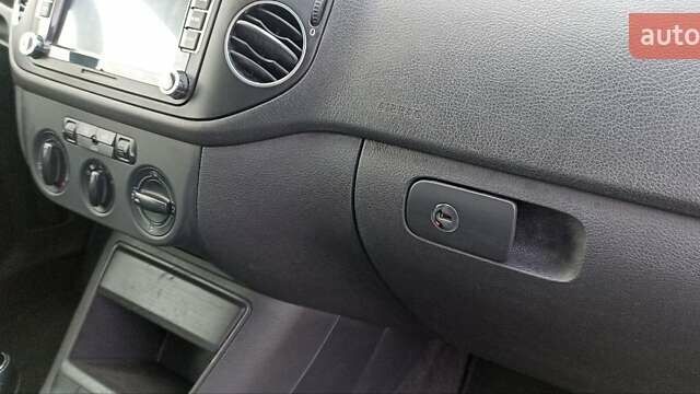 Фольксваген Golf Plus, об'ємом двигуна 1.6 л та пробігом 178 тис. км за 6300 $, фото 19 на Automoto.ua