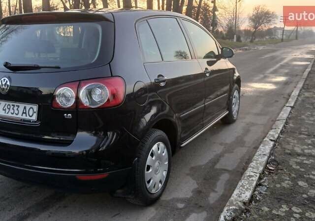Фольксваген Гольф Плюс, объемом двигателя 1.6 л и пробегом 247 тыс. км за 6300 $, фото 3 на Automoto.ua