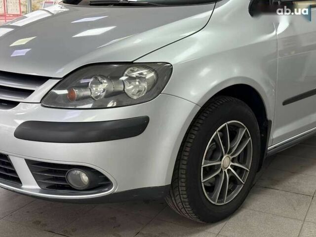 Фольксваген Гольф Плюс, объемом двигателя 1.6 л и пробегом 283 тыс. км за 6990 $, фото 4 на Automoto.ua