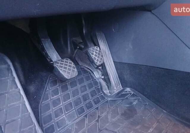 Фольксваген Гольф Плюс, объемом двигателя 1.6 л и пробегом 247 тыс. км за 6300 $, фото 19 на Automoto.ua