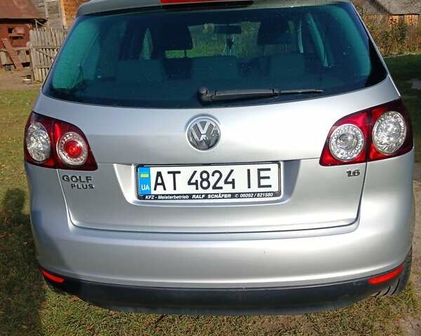 Фольксваген Гольф Плюс, объемом двигателя 1.6 л и пробегом 117 тыс. км за 9500 $, фото 5 на Automoto.ua