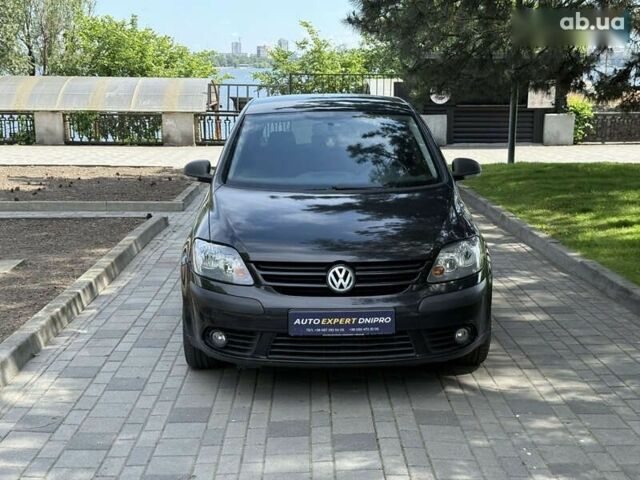 Фольксваген Golf Plus, об'ємом двигуна 1.6 л та пробігом 195 тис. км за 5800 $, фото 19 на Automoto.ua
