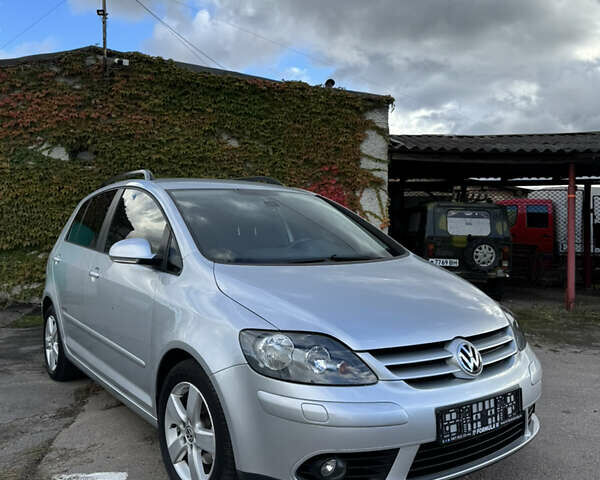 Фольксваген Гольф Плюс, объемом двигателя 1.4 л и пробегом 191 тыс. км за 6500 $, фото 4 на Automoto.ua