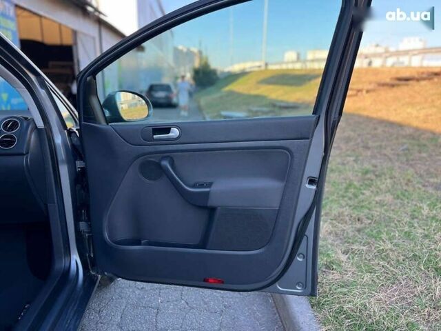 Фольксваген Гольф Плюс, объемом двигателя 1.4 л и пробегом 137 тыс. км за 7950 $, фото 23 на Automoto.ua