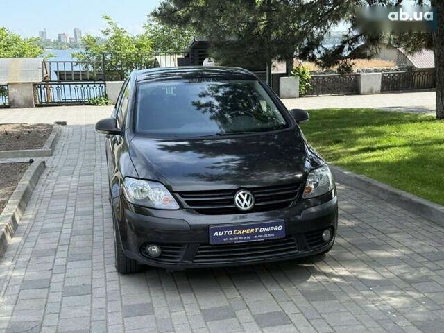 Фольксваген Golf Plus, об'ємом двигуна 1.6 л та пробігом 195 тис. км за 5800 $, фото 1 на Automoto.ua