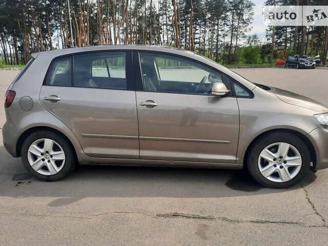 Фольксваген Golf Plus, об'ємом двигуна 1.39 л та пробігом 218 тис. км за 7999 $, фото 3 на Automoto.ua