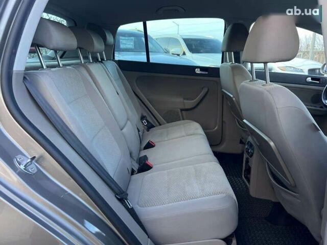 Фольксваген Гольф Плюс, объемом двигателя 1.4 л и пробегом 225 тыс. км за 6490 $, фото 25 на Automoto.ua