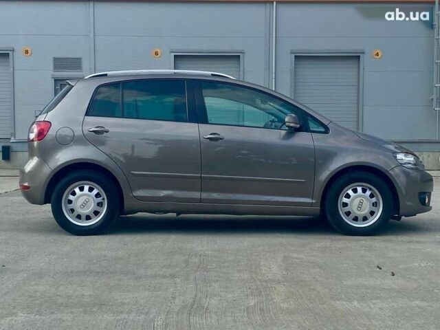 Фольксваген Гольф Плюс, объемом двигателя 1.6 л и пробегом 137 тыс. км за 7990 $, фото 11 на Automoto.ua