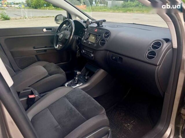 Фольксваген Гольф Плюс, объемом двигателя 1.6 л и пробегом 137 тыс. км за 8990 $, фото 22 на Automoto.ua