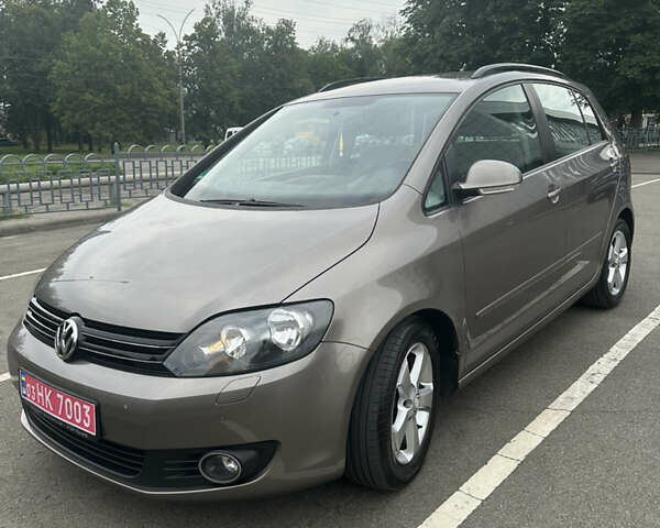 Фольксваген Гольф Плюс, объемом двигателя 1.4 л и пробегом 215 тыс. км за 7700 $, фото 2 на Automoto.ua