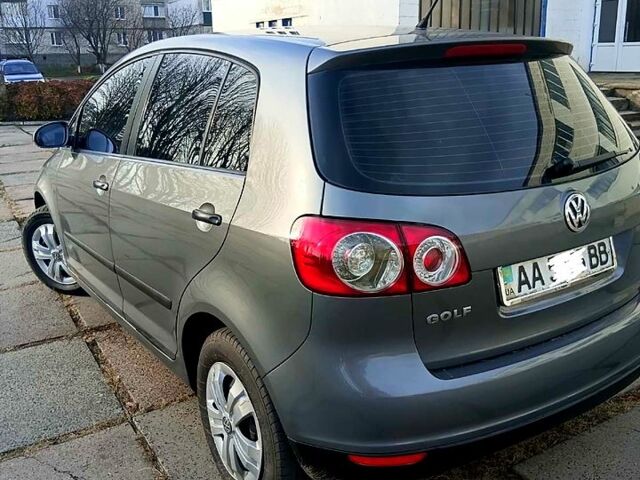 Фольксваген Гольф Плюс, объемом двигателя 1.6 л и пробегом 268 тыс. км за 5400 $, фото 2 на Automoto.ua