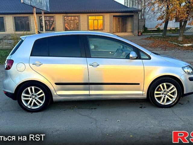 Фольксваген Гольф Плюс, объемом двигателя 1.6 л и пробегом 180 тыс. км за 6200 $, фото 7 на Automoto.ua