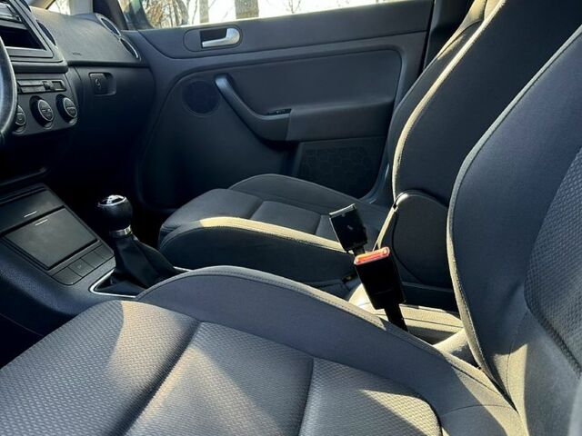 Фольксваген Гольф Плюс, объемом двигателя 1.6 л и пробегом 245 тыс. км за 5600 $, фото 5 на Automoto.ua