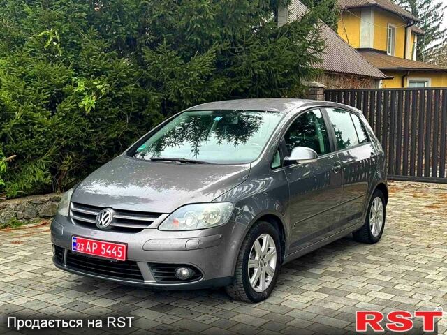 Фольксваген Гольф Плюс, объемом двигателя 1.6 л и пробегом 212 тыс. км за 6200 $, фото 2 на Automoto.ua