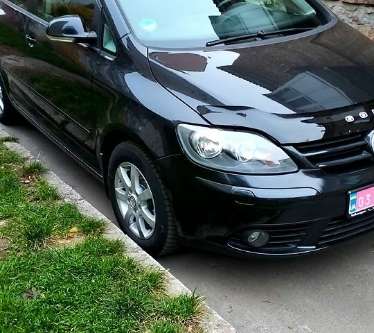 Фольксваген Гольф Плюс, объемом двигателя 1.6 л и пробегом 232 тыс. км за 6400 $, фото 10 на Automoto.ua