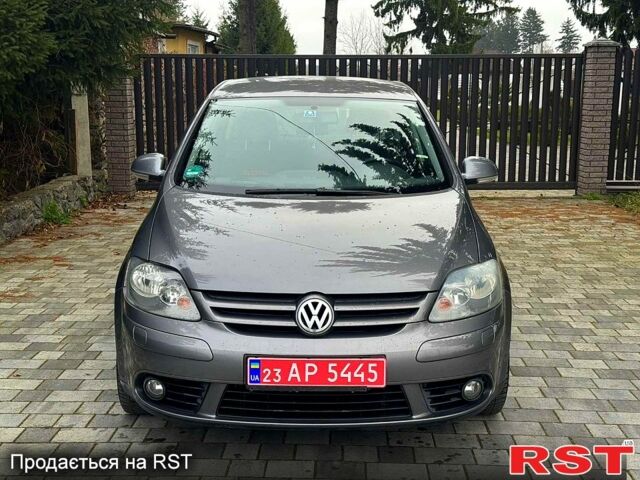 Фольксваген Гольф Плюс, объемом двигателя 1.6 л и пробегом 212 тыс. км за 6200 $, фото 1 на Automoto.ua