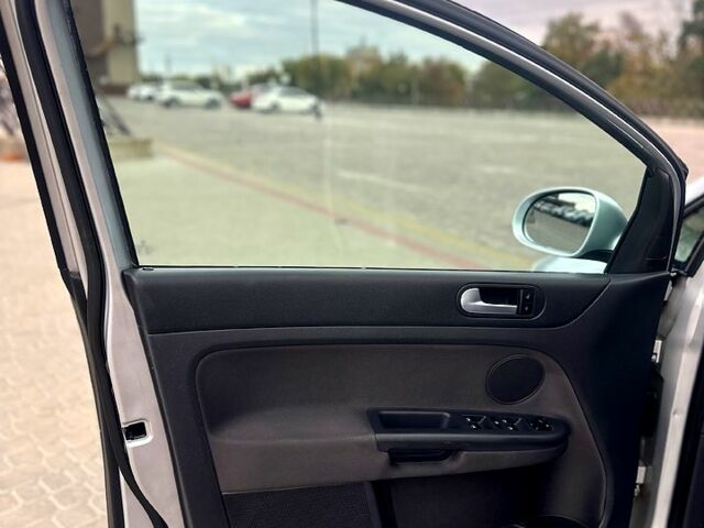 Фольксваген Гольф Плюс, объемом двигателя 1.6 л и пробегом 0 тыс. км за 6850 $, фото 10 на Automoto.ua